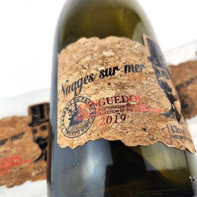 Étiquettes de logos collants imprimées écologiques renouvelables en chêne autocollants pour bouteilles de vin sur mesure