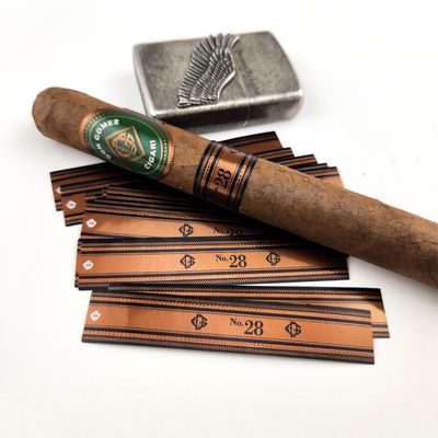 Bon prix Rings de cigares imprimés sur mesure Laminaison brillante en relief étiquette autocollant pour cigares en ligne