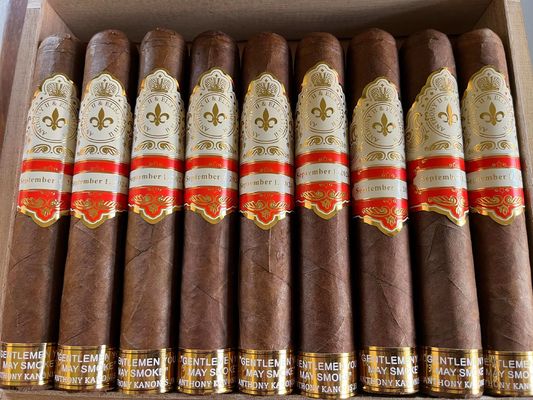 Bon prix Étiquettes de cigares en vinyle BOPP imprimables en feuille d'or résistant à la chaleur en ligne