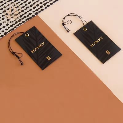 Bon prix Étiquettes de vêtements en relief noir Eco-friendly Luxury Imprimé Étiquette personnalisée Étiquettes pour vêtements en ligne
