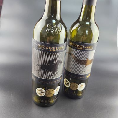 Bon prix Emballage privé personnalisable Étiquettes de vin Autocollant en feuille d'or Conception en relief pour les bouteilles en ligne