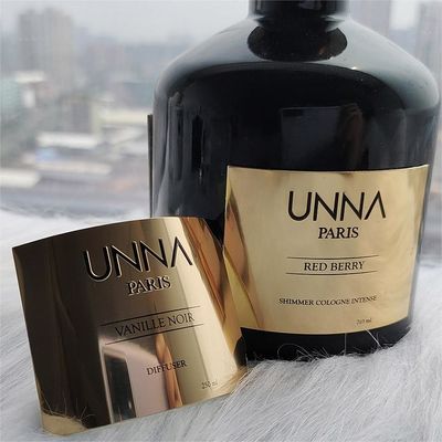 Bon prix Logo auto-adhésif personnalisé de luxe Autocollant 3D Étiquettes métalliques en aluminium en relief pour les bouteilles de parfums en ligne