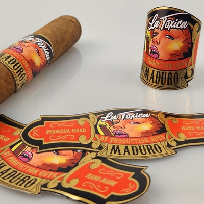 Bon prix Étiquette de cigare personnalisée de haute qualité imperméable à l'eau en vente chaude 2025, impression de feuille d'or avec logo privé et marques en relief, autocollant rapide en ligne