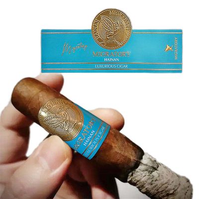 Bon prix Luxury 3D Effect Cigar Label with Pantone Color and UV Printing for Premium Cigar Bands en ligne